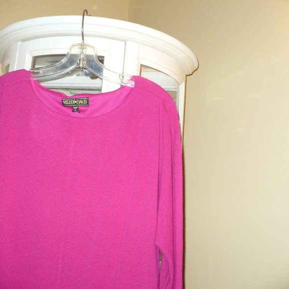 HEIDI  PINK DRESS - CLASSIC FIGURE FLATTERING STYLE - Picture 3 of 3